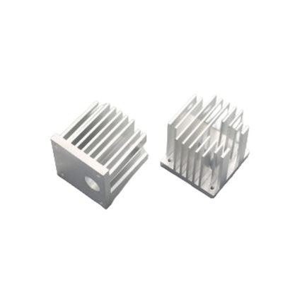 OEM / ODM Aluminium Extrusionswärmesink Silberwärmeverteilung