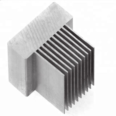 Versatile Aluminium-Extrusionswärmeschwimmer ästhetische kundenspezifische Silberwärmeschwimmer