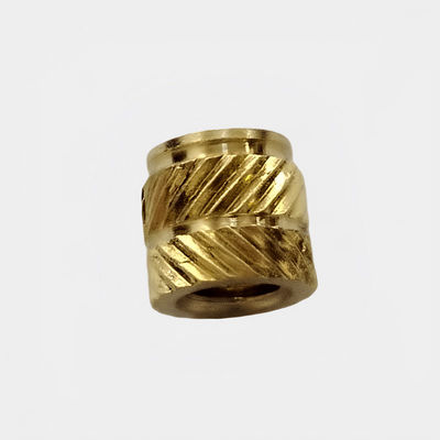 Injektionsgeformte Knurled Nut Schraube mit eingebetteter Kupferwärme Set Kupfer Inlays und Einsätze für M2 M3 M4 M5 M6 M8 Nüsse