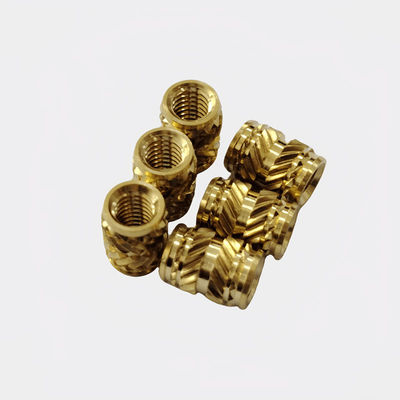 Injektionsgeformte Knurled Nut Schraube mit eingebetteter Kupferwärme Set Kupfer Inlays und Einsätze für M2 M3 M4 M5 M6 M8 Nüsse