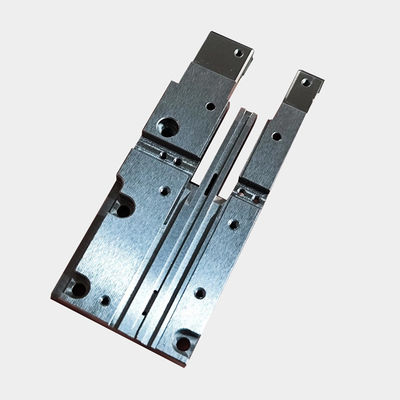 CNC-Hochpräzisionsbearbeitungsteile / Automobilpräzisionsbearbeitung für das Bohren von Edelmetallen